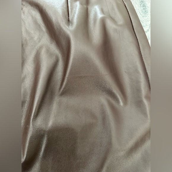 Danier Leather Women’s Genuine Leather Brown Pencil Skirt Size 6 - Picture 4 of 9